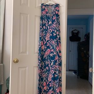 Beautiful Lilly Pulitzer maxi dress.